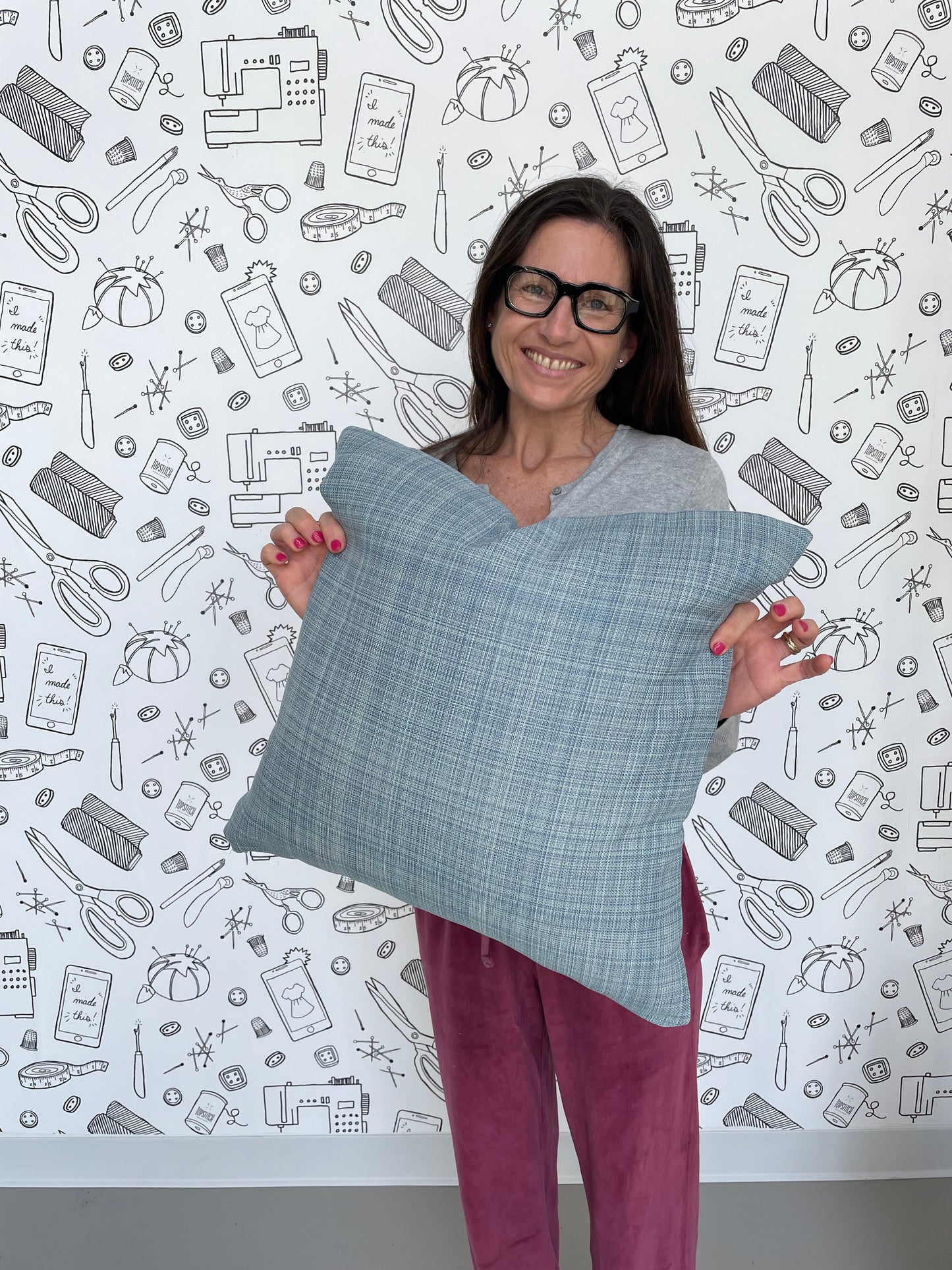 Beginner - Sew a Pillow Cover with Zipper Closure