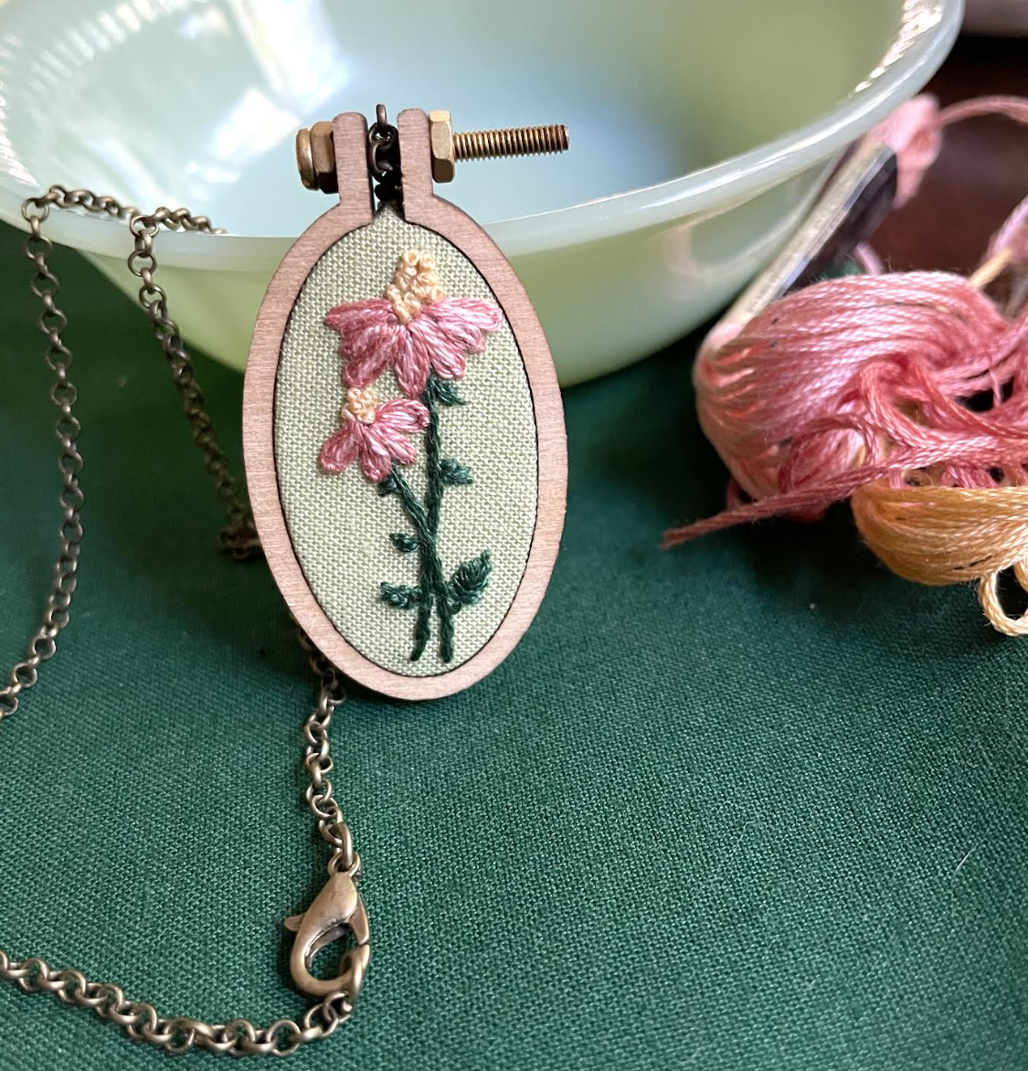 Embroidery 101 - Pendant necklace