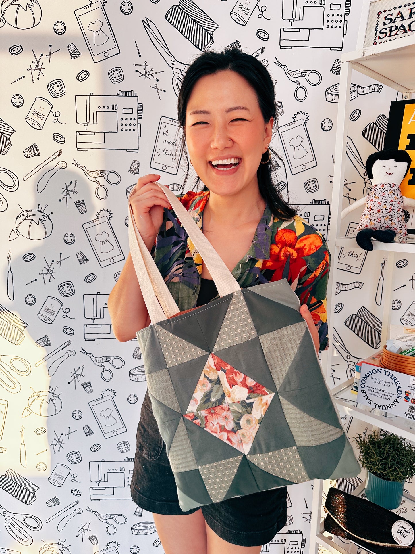 Beginner - Piecing and Patchwork - Half Square Triangle Tote
