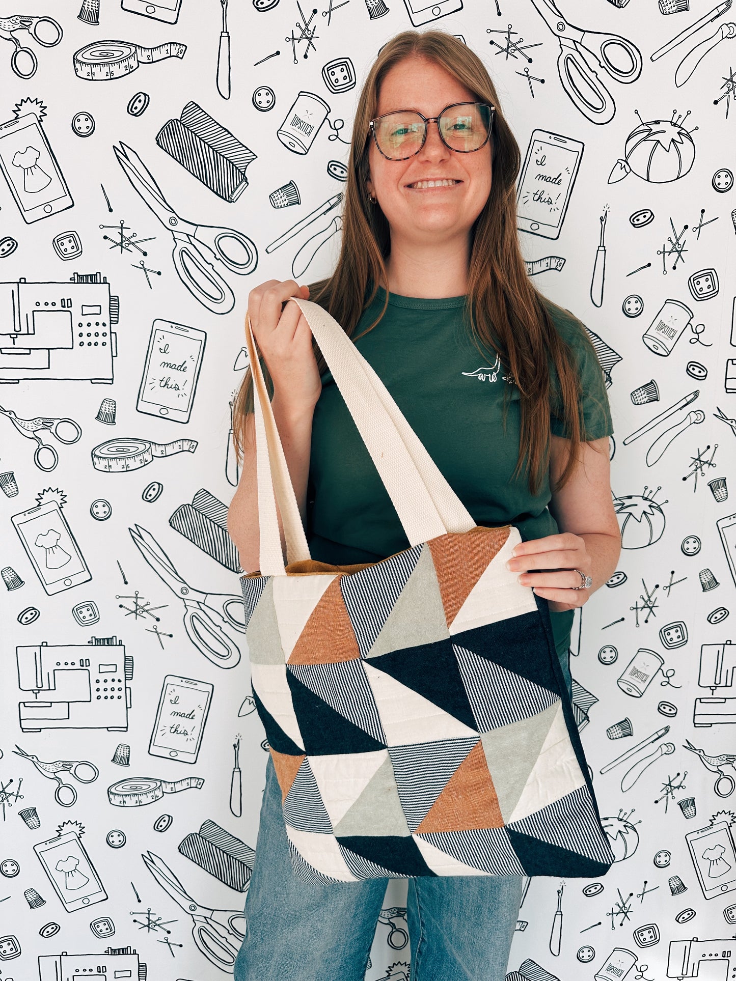 Beginner - Piecing and Patchwork - Half Square Triangle Tote