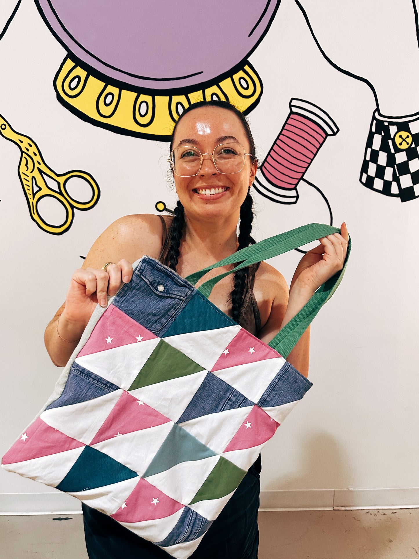 Beginner - Piecing and Patchwork - Half Square Triangle Tote