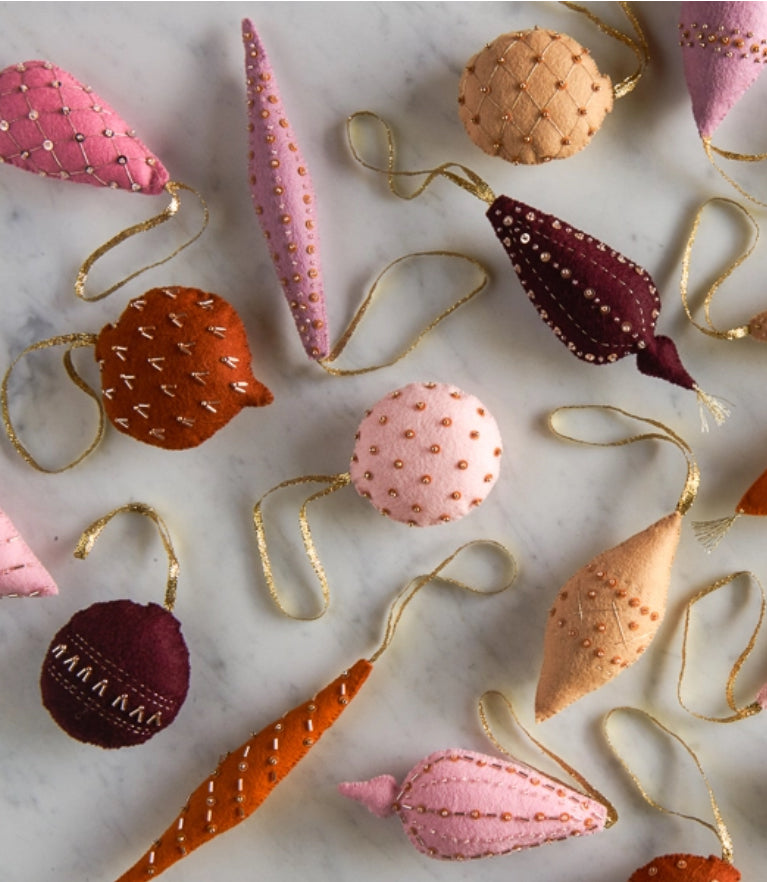 Embroidery 101 - Felt Bauble Ornament