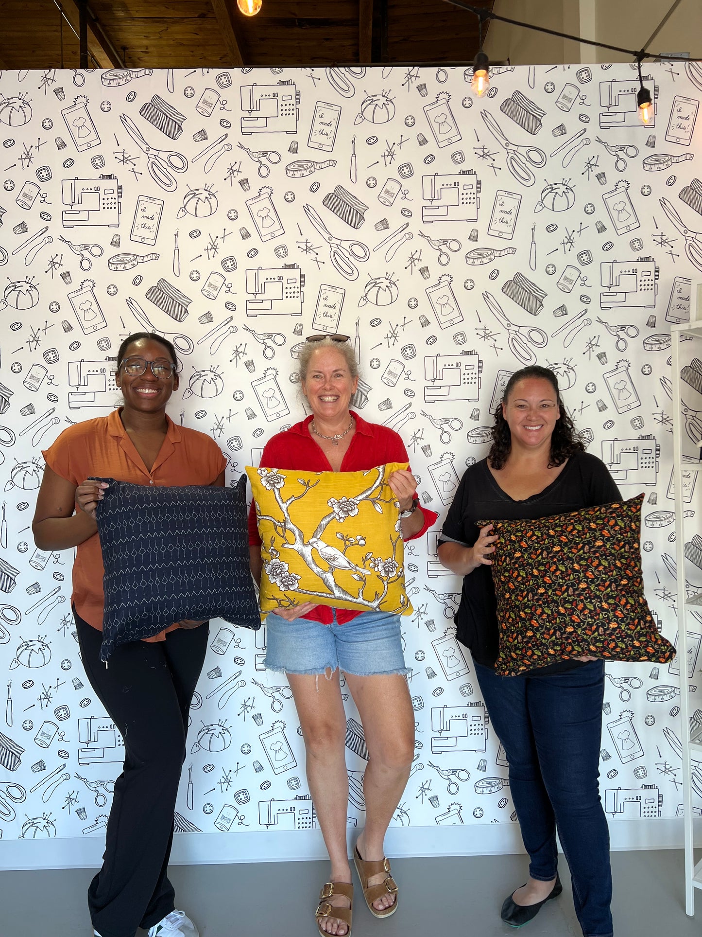Beginner - Sew a Pillow Cover with Zipper Closure